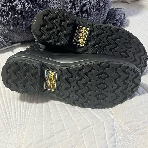 Pendleton Embossed Chelsea Rain Boots - Picture 7 of 15